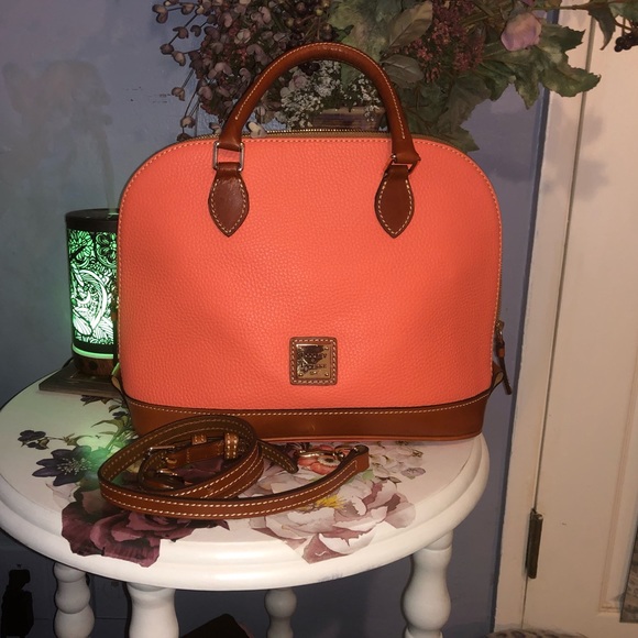 Handbags - Dooney & Bourke Zip Zip